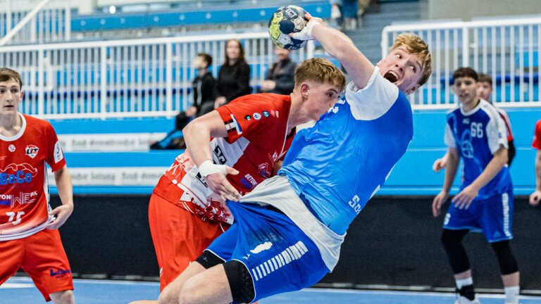 Freddy Sondermann erlöst die U19 in letzter Sekunde. Bild: Heinz J. Zaunbrecher.