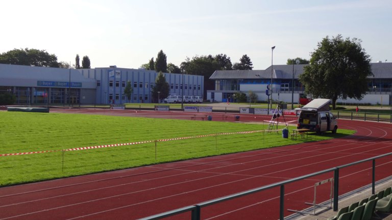 Das Stadion am Höhenberg.